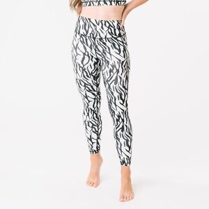 Zyia Active Safari Pocket Brilliant Hi-Rise 7/8 Legging